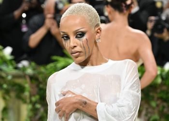 Doja Cat Calls “Deadbeat” Father A "Bi**h" And Next Album Inspiration Doja Cat Calls “Deadbeat” Father A “Bi**h” And Next Album Inspiration