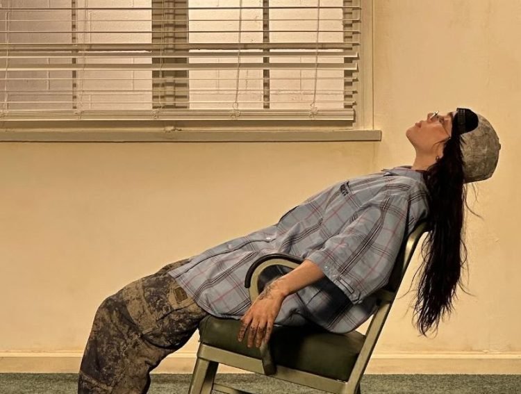 SOUND FIST: BILLIE EILISH - LUNCH SOUND FIST: BILLIE EILISH – LUNCH