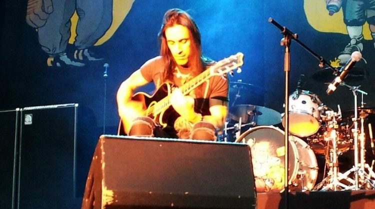 Primary Wave acquires catalog of Extreme’s Nuno Bettencourt Primary Wave acquires catalog of Extreme’s Nuno Bettencourt