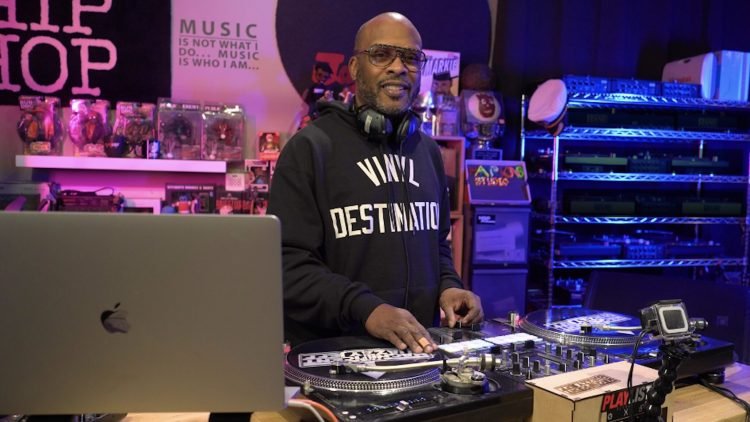 Twitch strikes music licensing deals with all three majors and Merlin for DJ livestreams