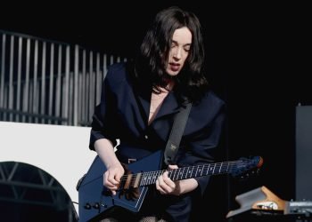 St. Vincent says “excellent” music is missing out on streaming payouts because it doesn't fit the mould St. Vincent says “excellent” music is missing out on streaming payouts because it doesn’t fit the mould
