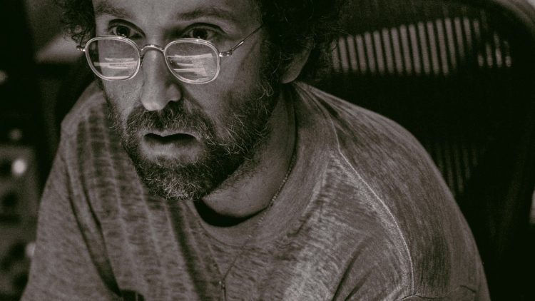 Daft Punk’s Thomas Bangalter Releases New Chiroptera Soundtrack, Additional Six Hours of Music: Listen Daft Punk’s Thomas Bangalter Releases New Chiroptera Soundtrack, Additional Six Hours of Music: Listen
