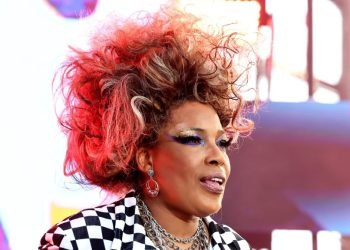 Macy Gray Says She Prefers “Cocaine” Over “Hippie Sh*t” To Help Her Unwind