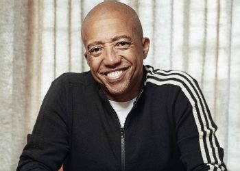 Warner Chappell and 300 Publishing team up to jointly sign songwriters Warner Chappell and 300 Publishing team up to jointly sign songwriters