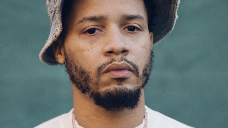 Veeze Announces the Worst Tour Ever Veeze Announces the Worst Tour Ever