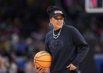 What Every Entrepreneur Can Learn from NCAA Coach Dawn Staley's Leadership Style What Every Entrepreneur Can Learn from NCAA Coach Dawn Staley’s Leadership Style