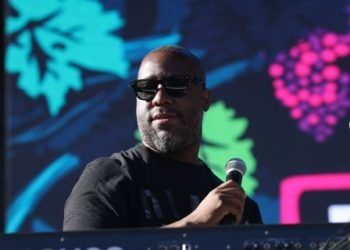 Robert Glasper Shares His Vision Of The Black Radio Experience, Bringing The Vibes To Napa Valley & More