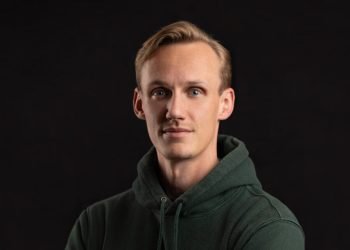 Oscar Scivier named Warner Music’s Senior Director, A&R, Asia Oscar Scivier named Warner Music’s Senior Director, A&R, Asia