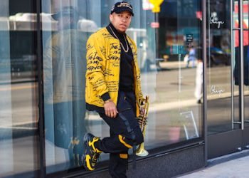 Appreciating Artistry Over Labels: 'It's Just A Vibe' by SXNTYLR