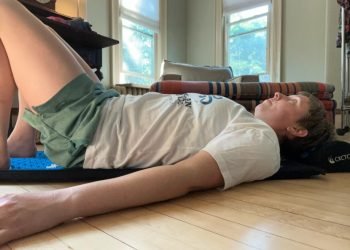 4 Acupressure Mat Benefits, Explained By a CPT