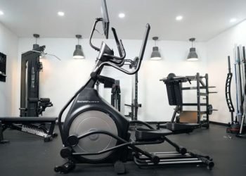 Expert-Tested: Echelon Ellipse EL-8s Review (2024)