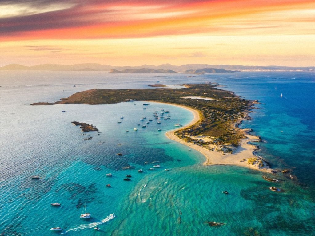 Ibiza's [UNVRS] hyperclub is promising “high-end luxury” — and dance fans are feeling alienated