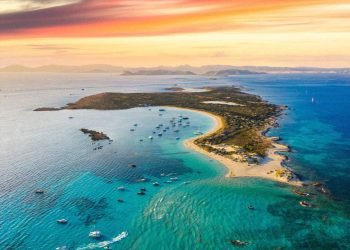 Ibiza’s [UNVRS] hyperclub is promising “high-end luxury” — and dance fans are feeling alienated