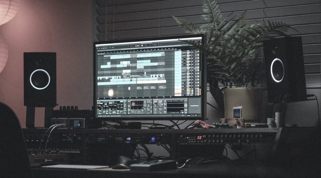 AIAIAI is launching a collaborative competition with renowned Pirate Studios