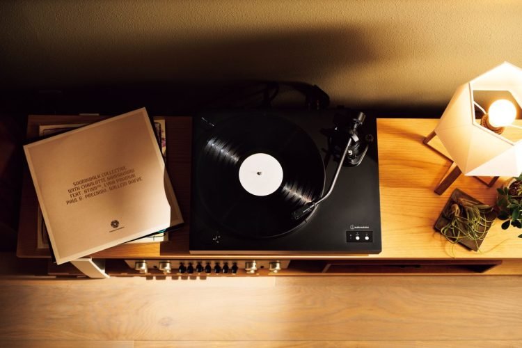 Audio-Technica unveils the new direct-drive turntable AT-LP8X