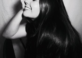 SOUND FIST: GIGI PEREZ – SAILOR SONG