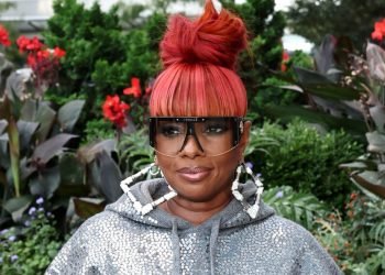 Mary J. Blige Announces New Album, 2025 Tour With Ne-Yo And Mario