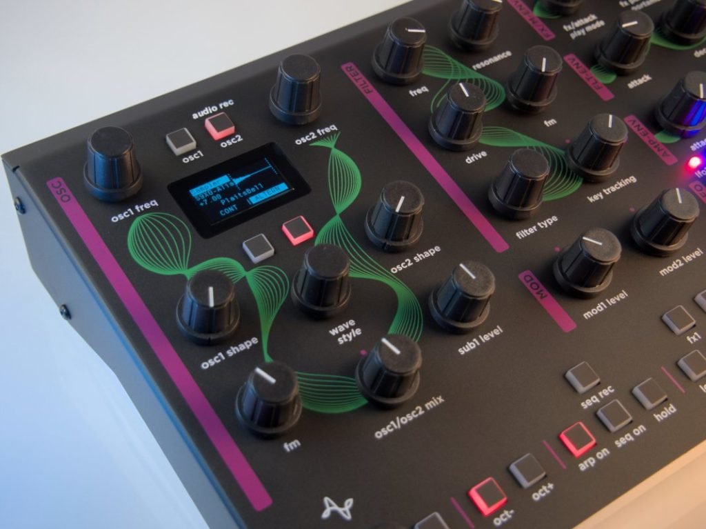 Meet Polyvera, Suonobuono’s new hybrid polyphonic wavetable synthesizer and sampler