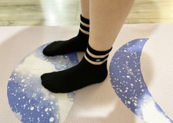 Expert-Tested: Best Pilates Socks (2024)