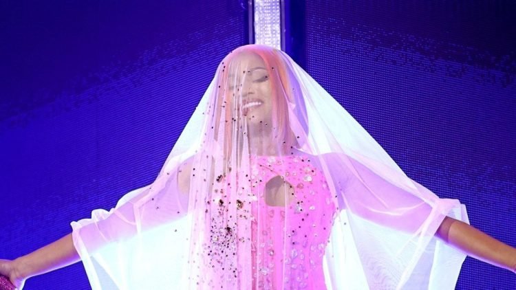 Nicki Minaj Extends Generous Offer To Fan Disappointed By Pink Friday 2 Tour Experience Nicki Minaj Extends Generous Offer To Fan Disappointed By Pink Friday 2 Tour Experience