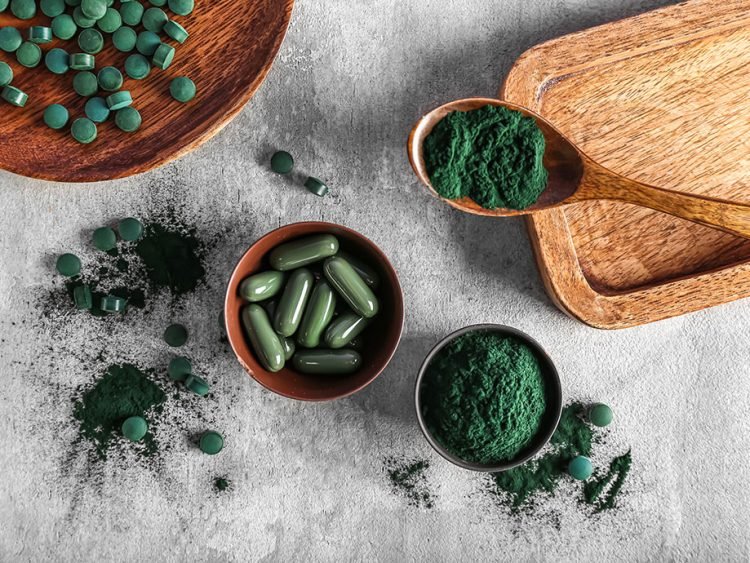8 Benefits of Spirulina From a Nutrition Expert