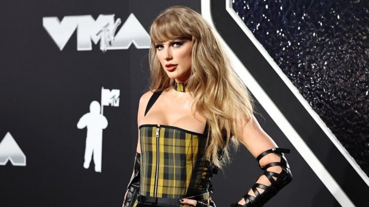 After Taylor Swift’s Endorsement, HeadCount Exec Talks Music’s Role In Getting Out the Vote After Taylor Swift’s Endorsement, HeadCount Exec Talks Music’s Role In Getting Out the Vote