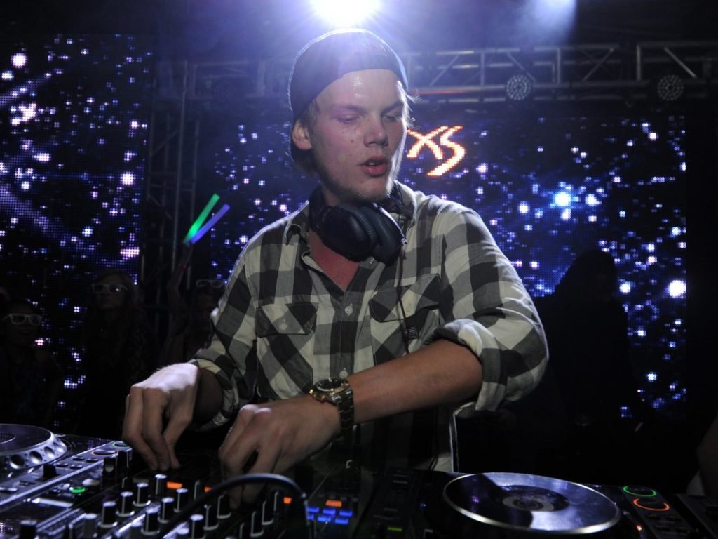 Avicii auction raises over $700,000, with guitars and DJ gear selling the highest