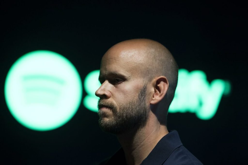 Daniel Ek just cashed out $35.8 million in Spotify shares. But that’s nothing compared to his co-founder… who just cashed out $383.8 million.