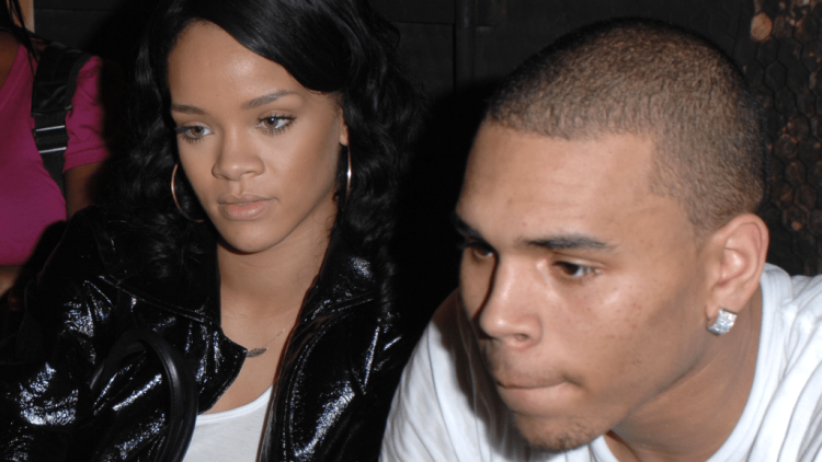 Chris Brown’s Ex-Manager Details How Team Navigated Rihanna Incident Chris Brown’s Ex-Manager Details How Team Navigated Rihanna Incident