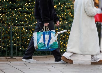 What’s Open and Closed on Christmas Eve, Christmas Day 2024