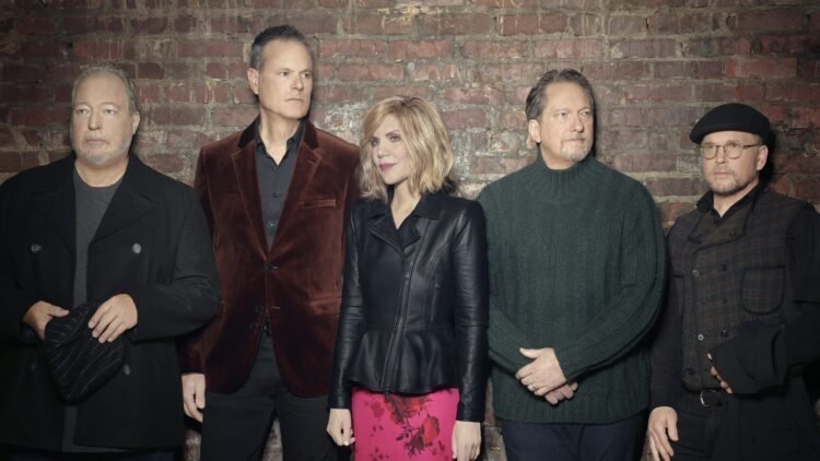 Alison Krauss & Union Station Announce First Album in 14 Years, Share New Song: Listen Alison Krauss & Union Station Announce First Album in 14 Years, Share New Song: Listen