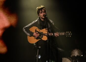 Watch Timothée Chalamet Perform Bob Dylan Songs on Saturday Night Live