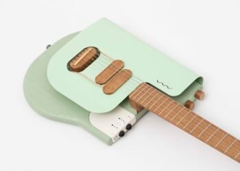 New Music Gear Monday: Verso Sine Electric Guitar