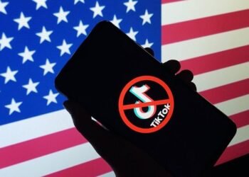 TikTok goes offline for 170m+ US users, as divest-or-ban law takes effect TikTok goes offline for 170m+ US users, as divest-or-ban law takes effect