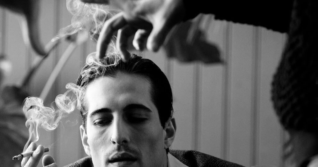 SOUND FIST: DAMIANO DAVID - NOTHING BREAKS LIKE A HEART