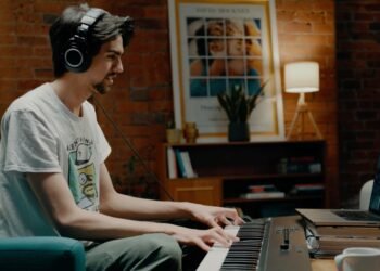 Save 50% on Rhodes V8 electric piano, Anthology, Chroma & V-Rack and V-Pan effects