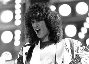 Bruce Kulick Recalls an ‘Incredibly Horrific’ 1988 Kiss Concert