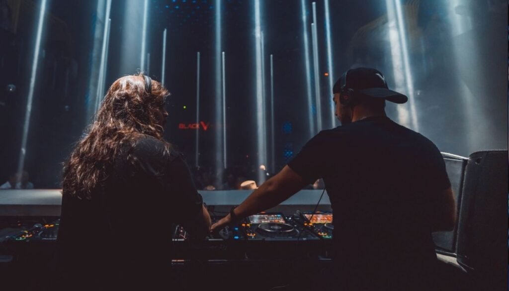 How Black V Neck uses Ozone to keep their mixes loud without killing dynamics