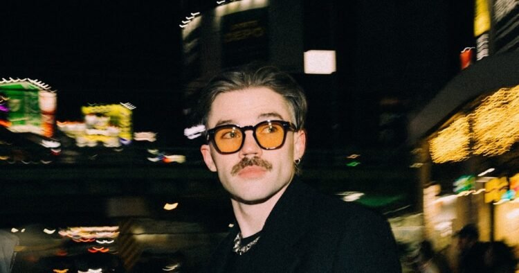 SOUND FIST: DOM DOLLA & DAYA