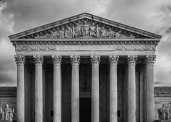 Avoid Legal Mayhem with These Tips from Tipalti & DMN Avoid Legal Mayhem with These Tips from Tipalti & DMN