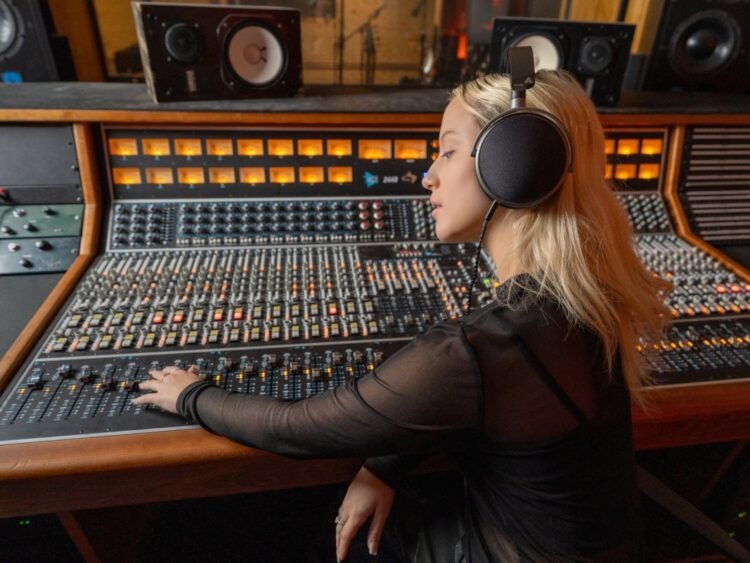 Audeze's LCD-S20 headphones are the most affordable in its LCD series – and pack in its ground-breaking SLAM technology Audeze’s LCD-S20 headphones are the most affordable in its LCD series – and pack in its ground-breaking SLAM technology