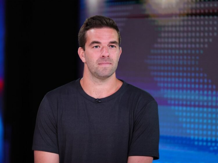 Fyre Fest 2 permit only allows for 12-hour listening party with 250 people – as a psychologist deems Billy McFarland “mentally ill” Fyre Fest 2 permit only allows for 12-hour listening party with 250 people – as a psychologist deems Billy McFarland “mentally ill”