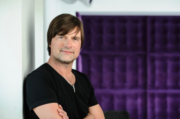 Nick Holmstén launches Belong: Former Spotify exec’s new ‘challenger bank’ aims to reward music superfans Nick Holmstén launches Belong: Former Spotify exec’s new ‘challenger bank’ aims to reward music superfans