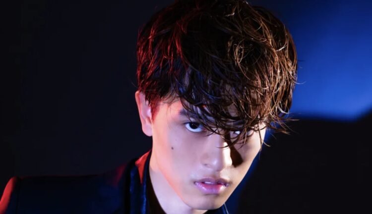 HYBE’s newest venture in the US is a label called HYBE AMERICA x AU in partnership with Alan Chikin Chow