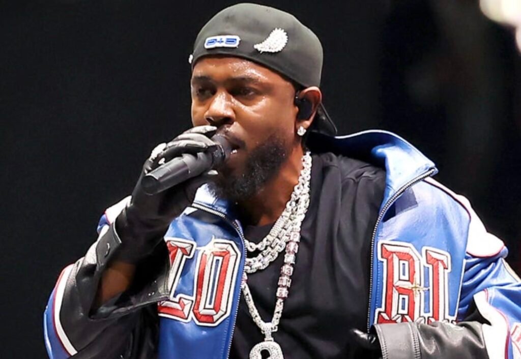 Kendrick Lamar Debuts New Verse Over ‘family ties’ At Grand National Tour: Watch