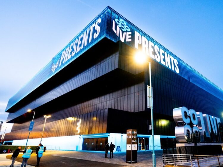 New recording studio by Abbey Road, Adidas and Co-op offers “decades of audio expertise and cutting-edge gear” New recording studio by Abbey Road, Adidas and Co-op offers “decades of audio expertise and cutting-edge gear”