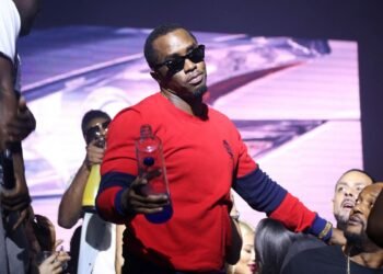 Diddy Allegedly Wore Women’s Burka To Freak-Offs, Forced Lie Detector Tests On Employees Diddy Allegedly Wore Women’s Burka To Freak-Offs, Forced Lie Detector Tests On Employees