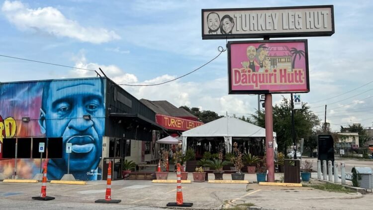 What Exactly Went Down At Houston’s Turkey Leg Hut? What Exactly Went Down At Houston’s Turkey Leg Hut?