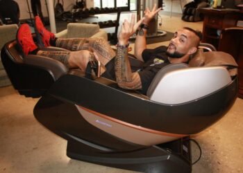 Our Experts Test the Best Massage Chairs (2025)