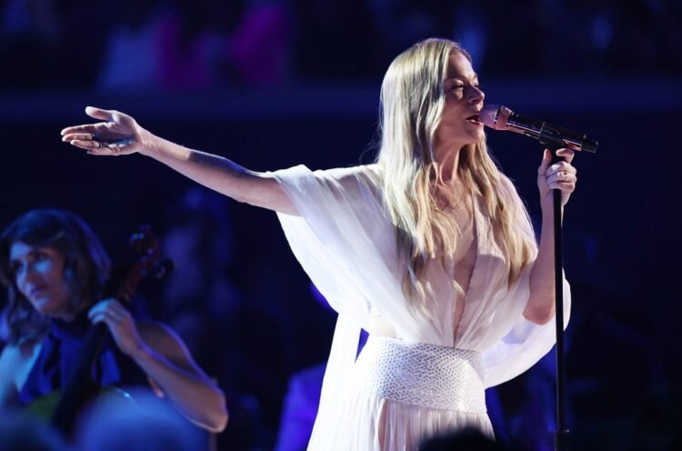 ACMs 'Songs of the Decade' Medley ACMs ‘Songs of the Decade’ Medley